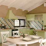 Villa τheano